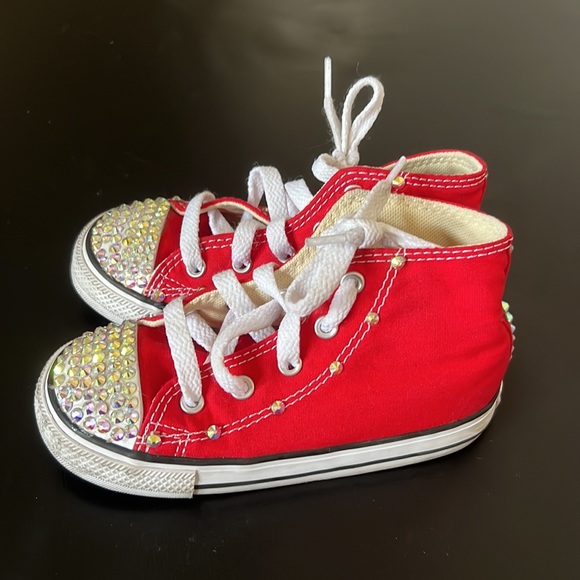 Converse: Blinged out Converse All Stars. High top. Kids size 9. - Picture 3 of 6